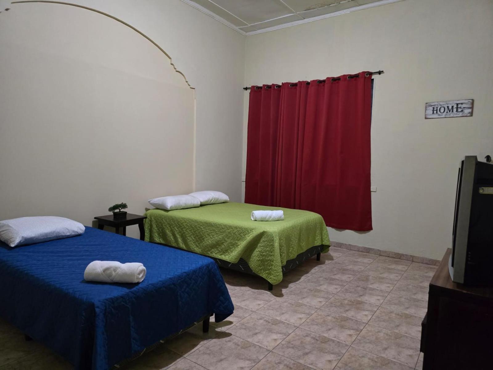 Hostal Casa Luna Santa Ana Exterior photo